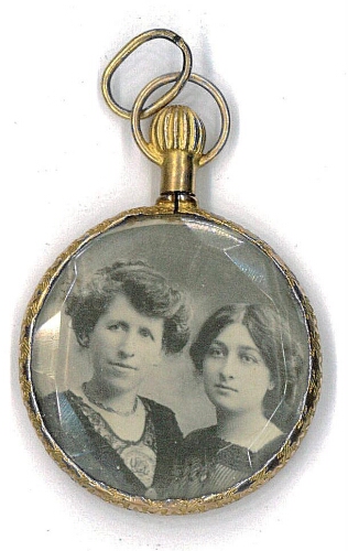 Portrait de Rachel Danon et Léonie Danon vers 1912.